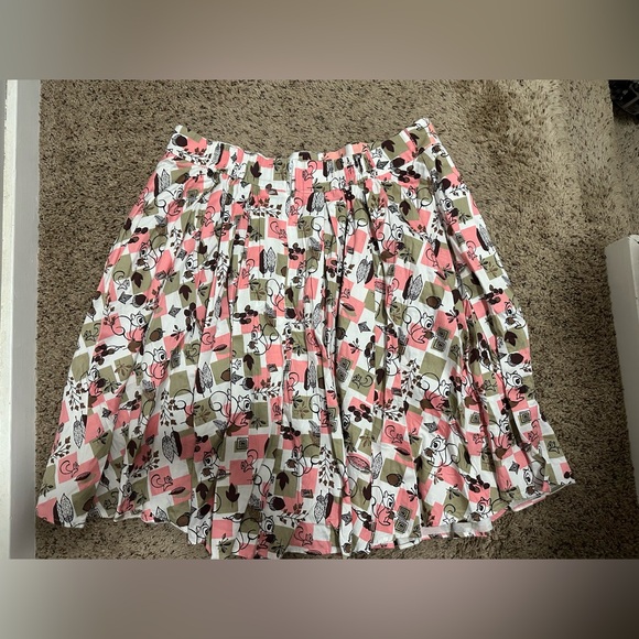 Laura Byrnes Chipmunk Acorn Fall Plus Size Skirt - Picture 4 of 5